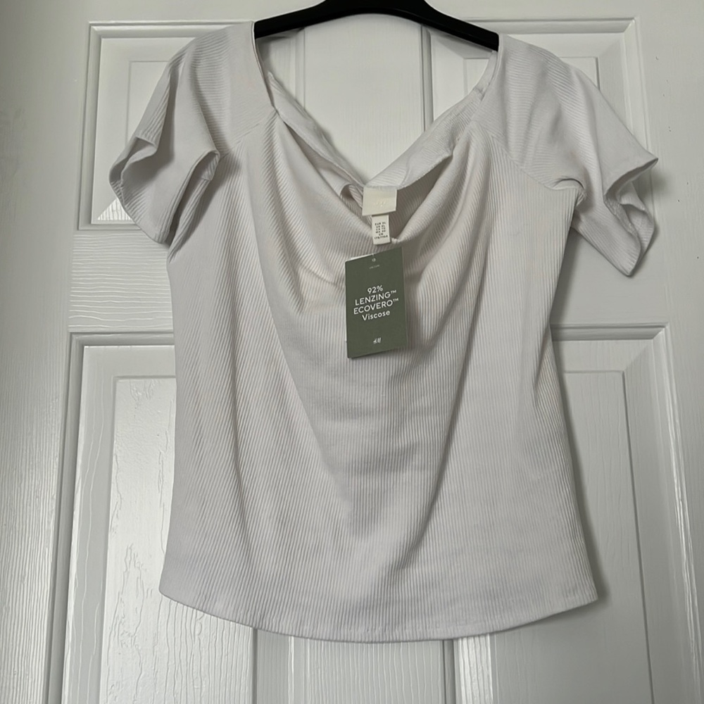 Brand new H&M white ribbed top, size XL